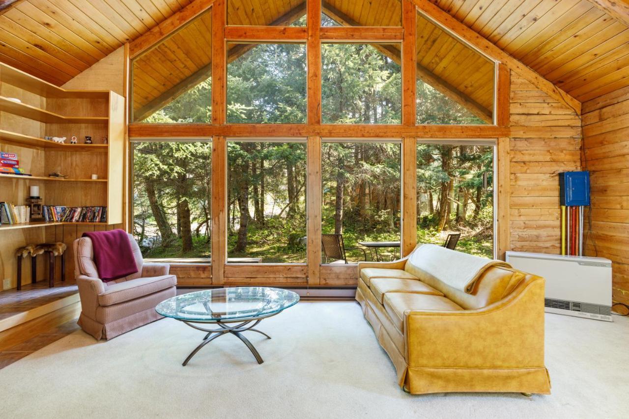 Alpine Meadows Log Cabin Гърдууд Екстериор снимка