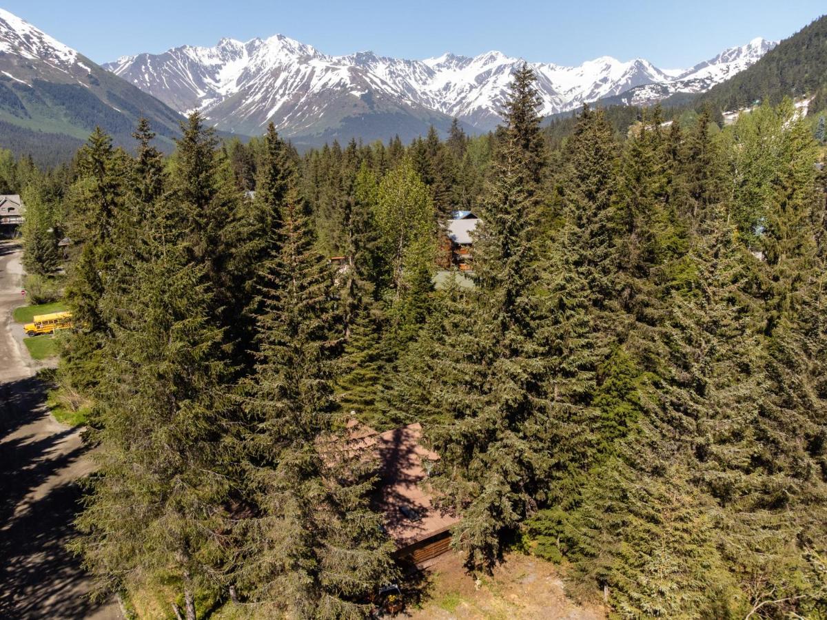 Alpine Meadows Log Cabin Гърдууд Екстериор снимка