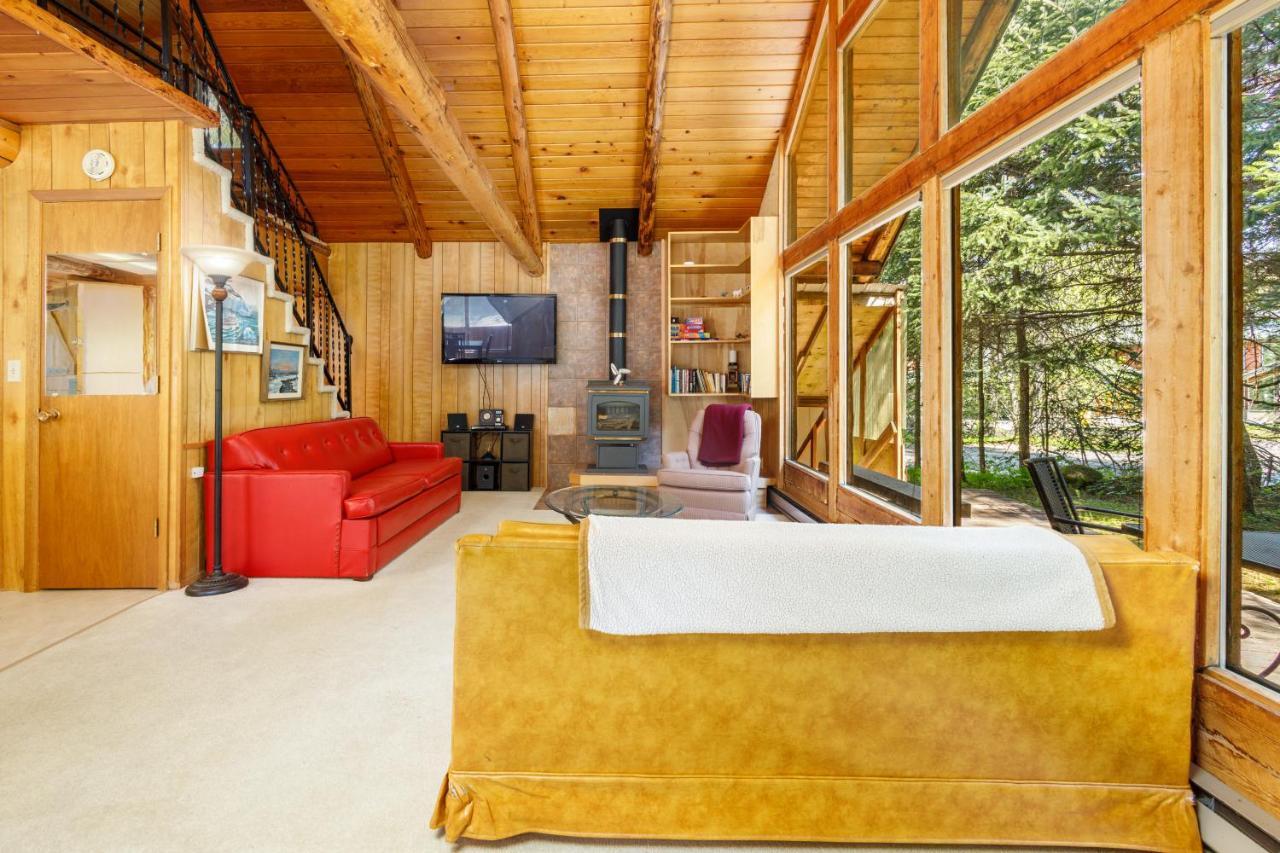 Alpine Meadows Log Cabin Гърдууд Екстериор снимка