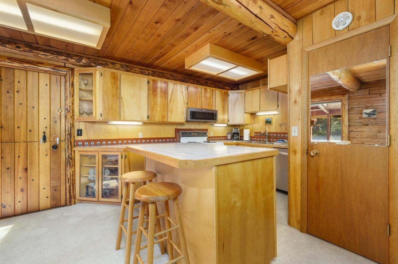 Alpine Meadows Log Cabin Гърдууд Екстериор снимка