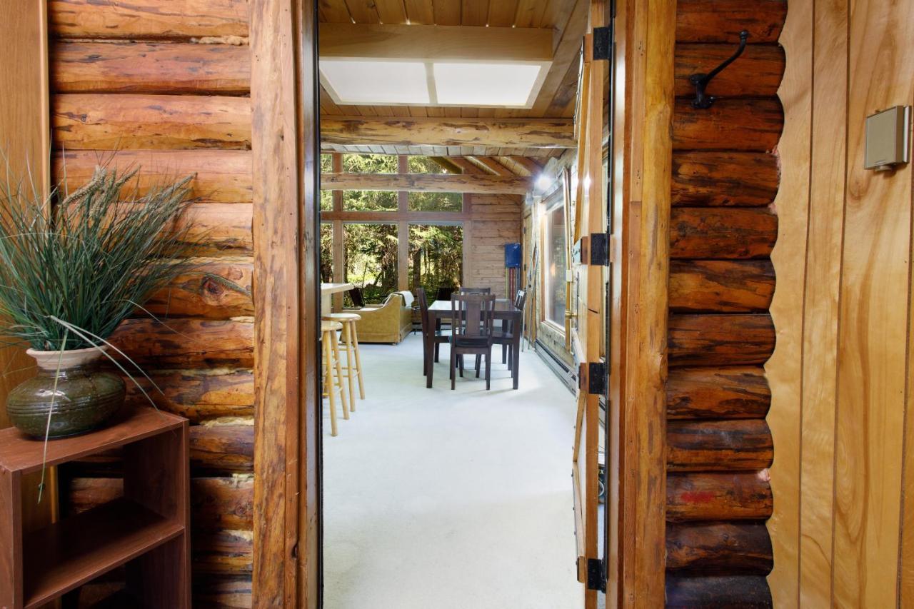 Alpine Meadows Log Cabin Гърдууд Екстериор снимка