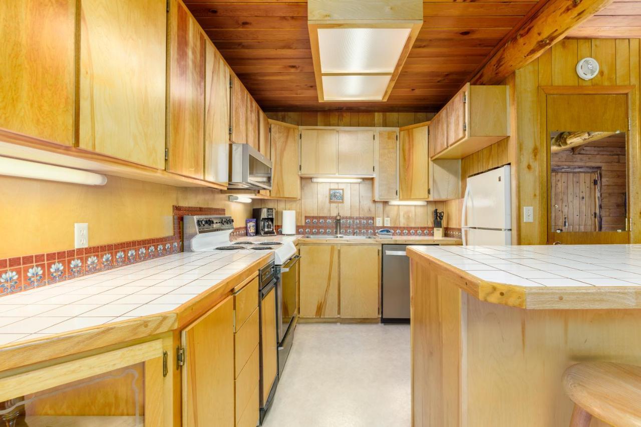 Alpine Meadows Log Cabin Гърдууд Екстериор снимка
