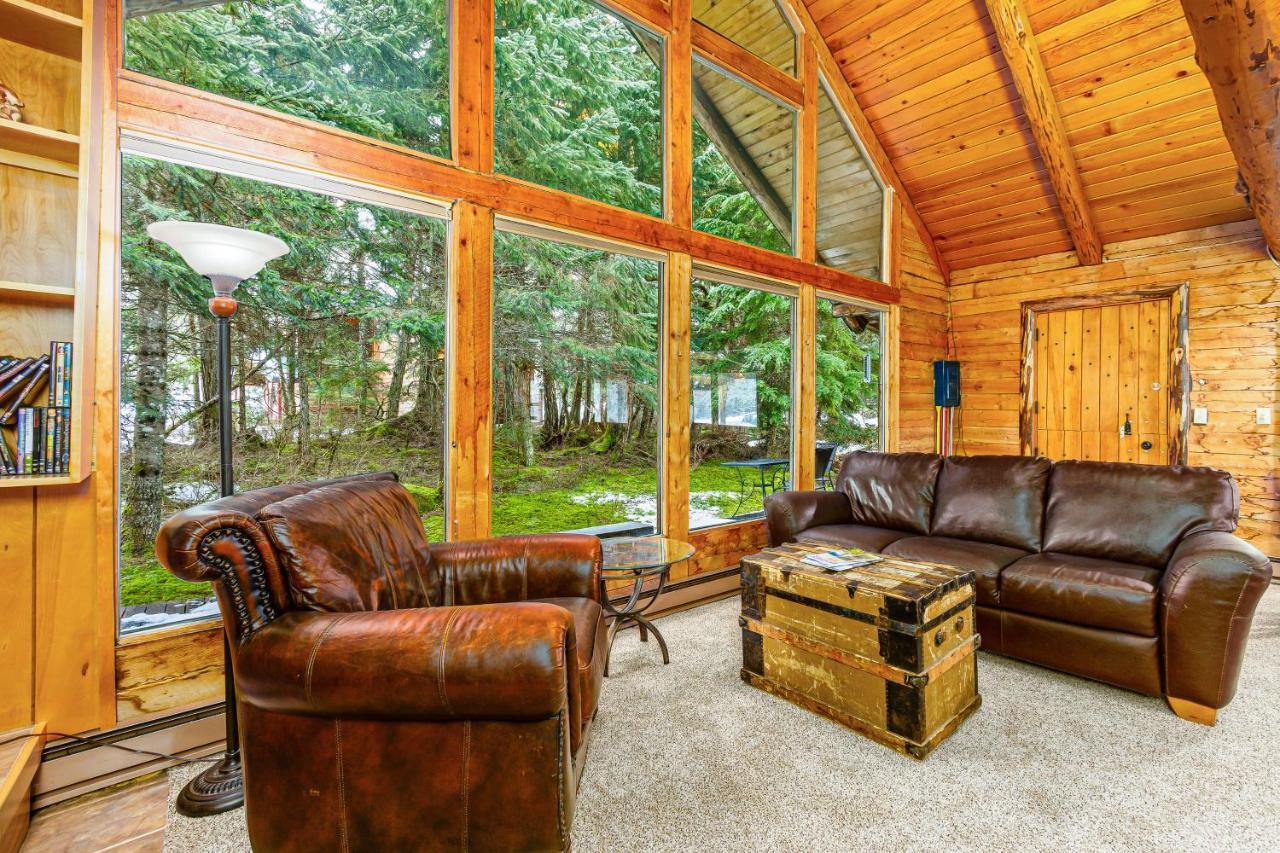 Alpine Meadows Log Cabin Гърдууд Екстериор снимка