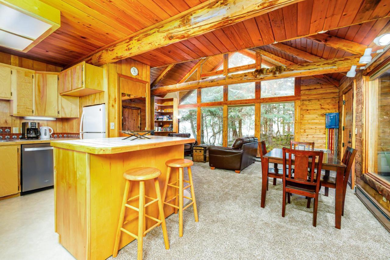 Alpine Meadows Log Cabin Гърдууд Екстериор снимка