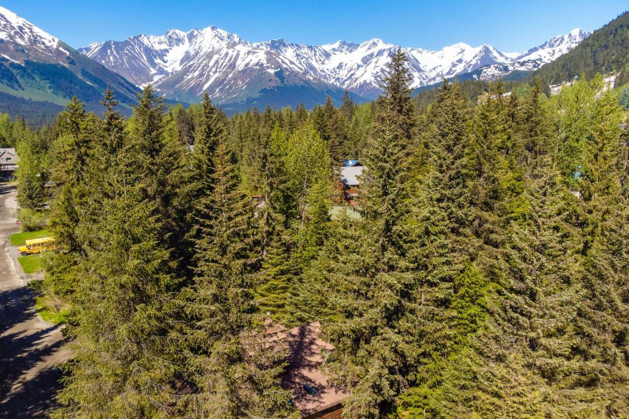 Alpine Meadows Log Cabin Гърдууд Екстериор снимка