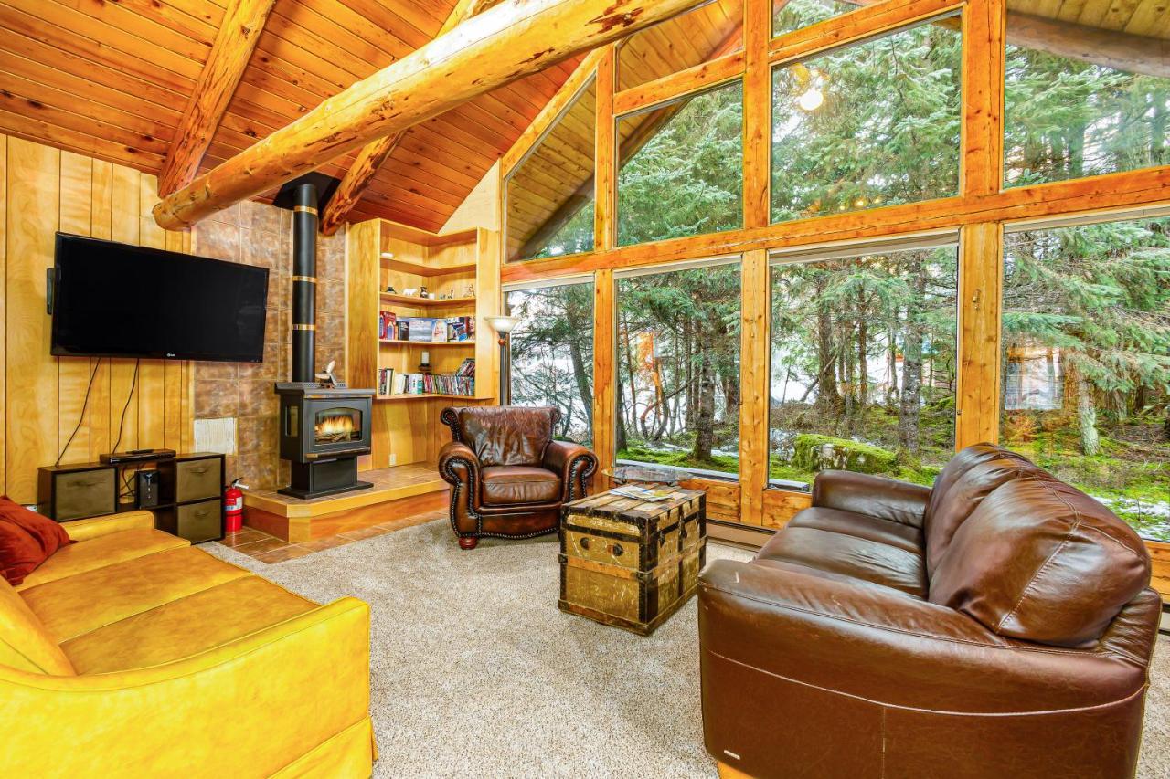 Alpine Meadows Log Cabin Гърдууд Екстериор снимка