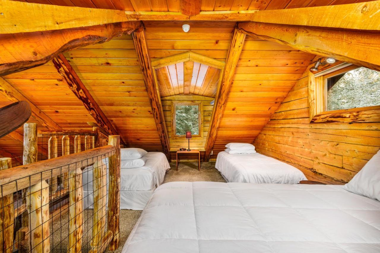 Alpine Meadows Log Cabin Гърдууд Екстериор снимка