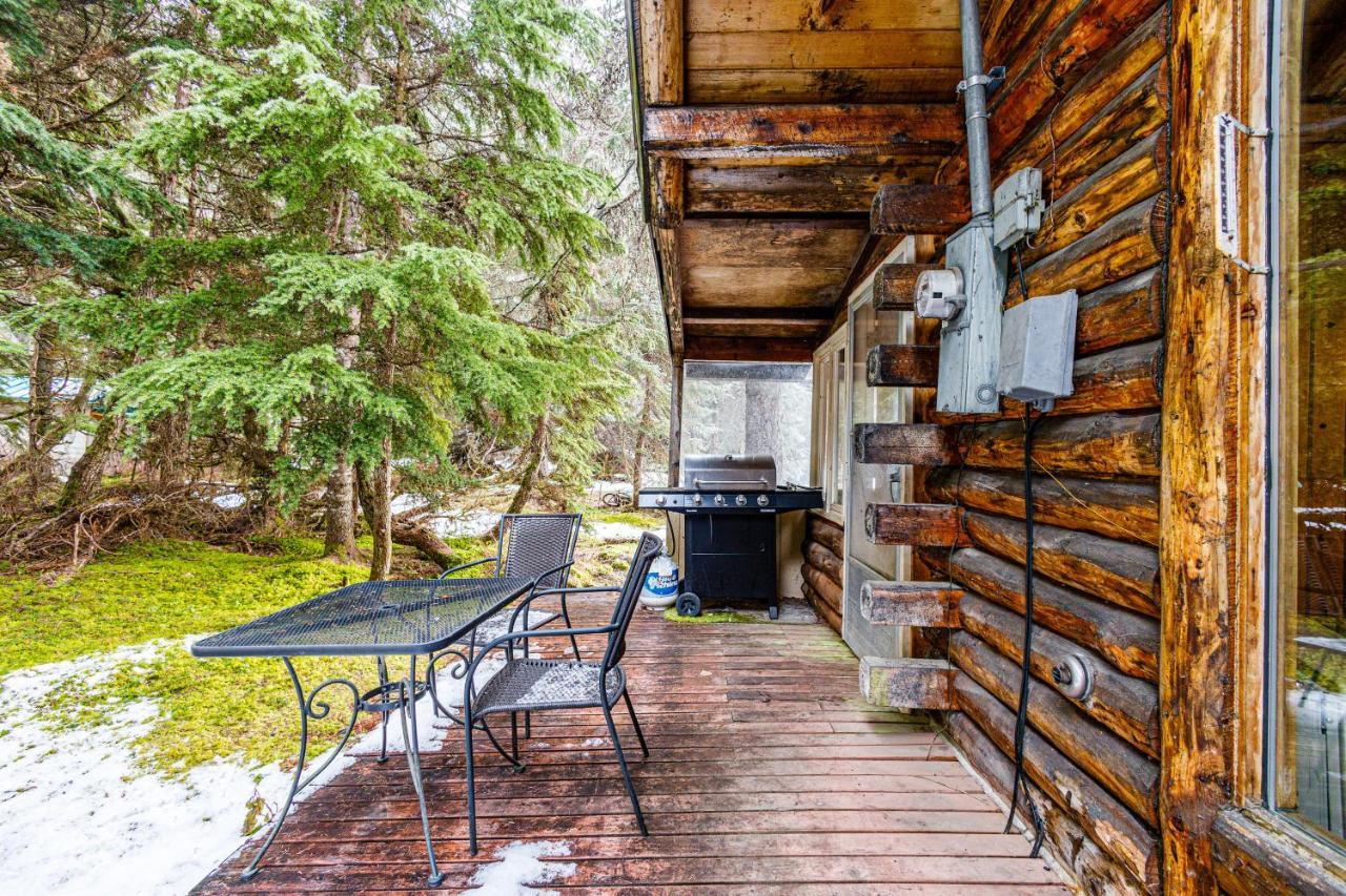 Alpine Meadows Log Cabin Гърдууд Екстериор снимка